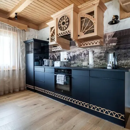 Boska Osada Alpesi faház Czarna Góra