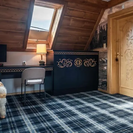 Boska Osada * Czarna Góra