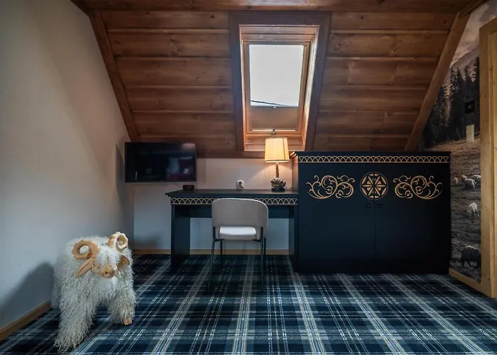 Boska Osada * Czarna Góra